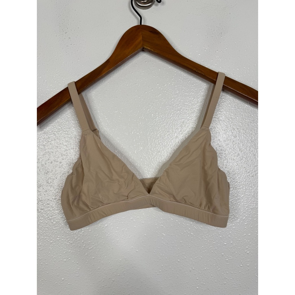 SKIMS Fits Everybody Triangle Bralette Ochre Tan Nude Wireless Bra Medium